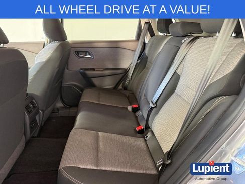Used 2023 Nissan Rogue SV AWD/4WD image 20