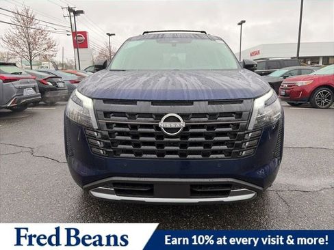 New 2026 Nissan Pathfinder Platinum w/ Cargo Package AWD/4WD image 2