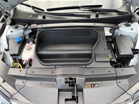 Used 2024 Hyundai Ioniq 6 SE AWD/4WD image 20