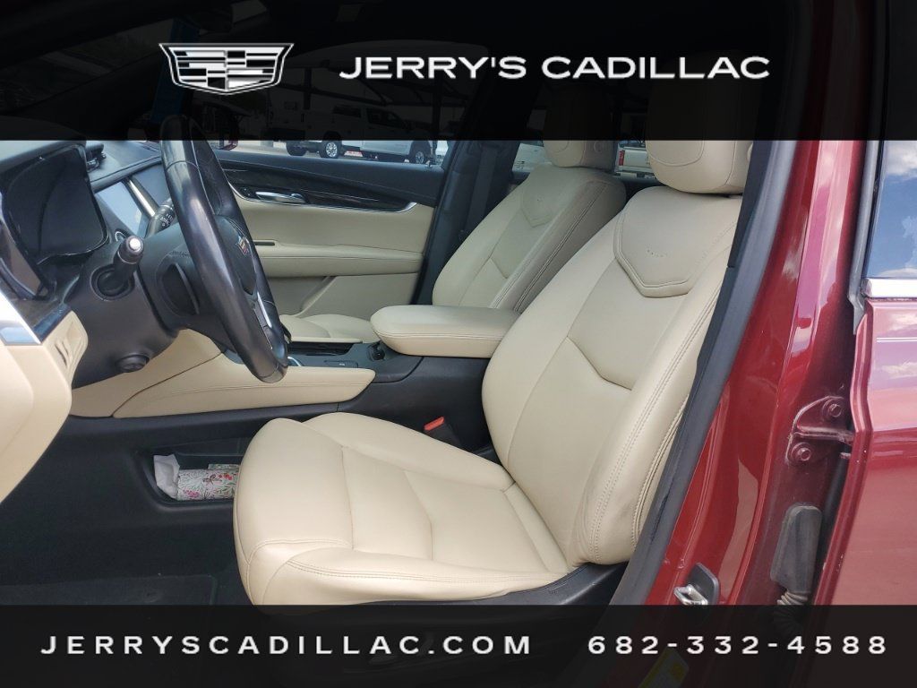 Used 2017 Cadillac XT5 FWD w/ LPO, Wheel Lock Package image 9