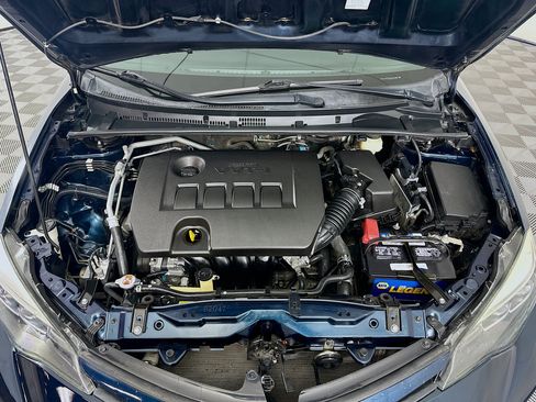 Used 2018 Toyota Corolla SE FWD image 30
