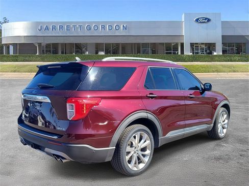 Certified 2022 Ford Explorer Platinum w/ Equipment Group 601A image 4