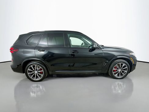 New 2026 BMW X5 xDrive40i w/ M Sport Package AWD/4WD image 4