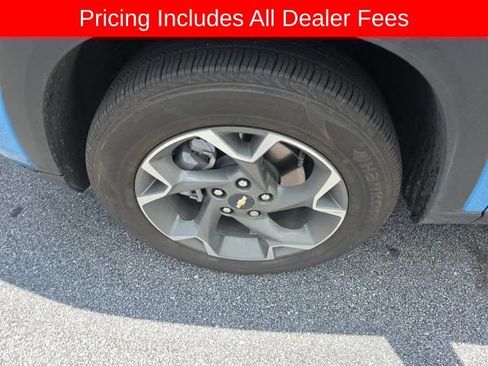 Used 2025 Chevrolet Trax LT w/ Driver Confidence Package FWD image 7