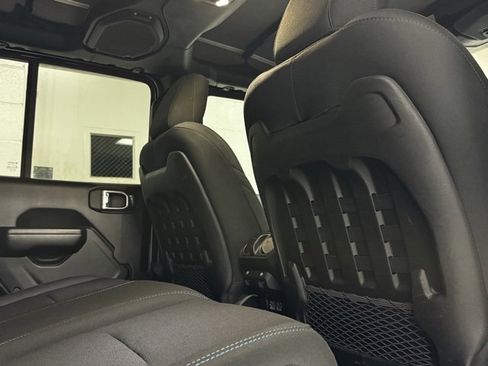 Certified 2021 Jeep Wrangler Unlimited Rubicon 4xe image 6