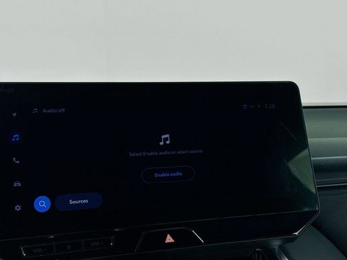 Used 2023 Toyota Venza Nightshade image 16