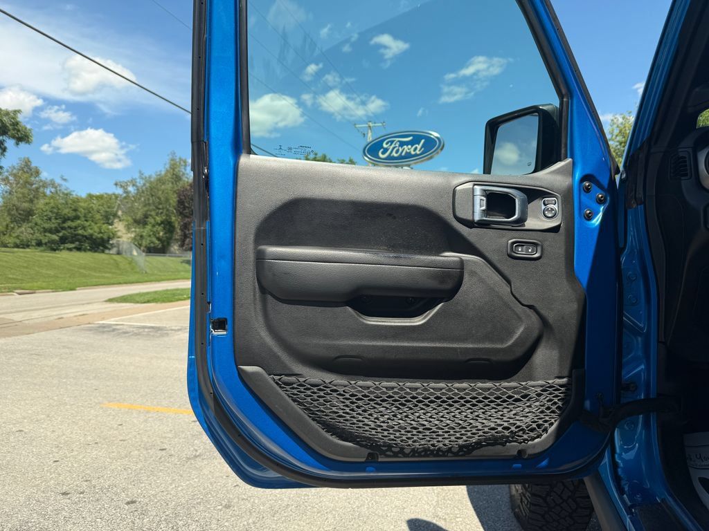 Used 2021 Jeep Wrangler Unlimited Sport AWD/4WD image 16