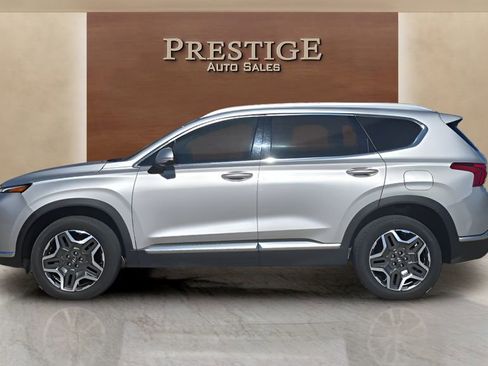 Used 2023 Hyundai Santa Fe Limited AWD/4WD image 2