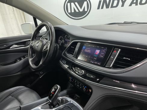 Used 2020 Buick Enclave Essence AWD/4WD image 18