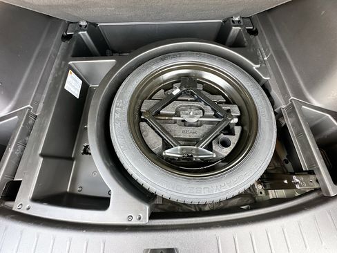 Used 2023 Chevrolet Blazer LT image 30