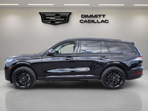 Used 2025 Lincoln Aviator Reserve w/ Luxury Package AWD/4WD image 2