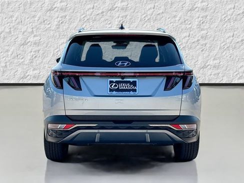 Used 2022 Hyundai Tucson Limited w/ Cargo Package FWD image 4