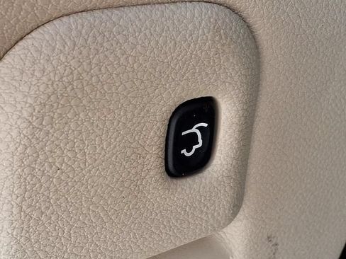 Used 2021 Jeep Grand Cherokee Limited AWD/4WD image 15