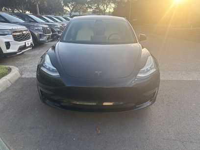 Used 2018 Tesla Model 3 Mid Range