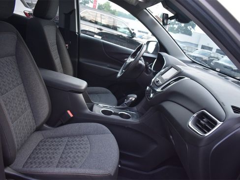 Used 2022 Chevrolet Equinox LT image 16