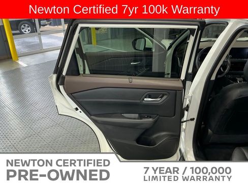 Used 2023 Nissan Rogue SV w/ SV Premium B Package AWD/4WD image 40