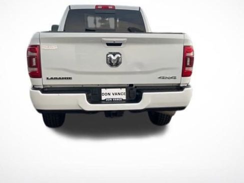 Used 2024 RAM 2500 Laramie AWD/4WD image 4