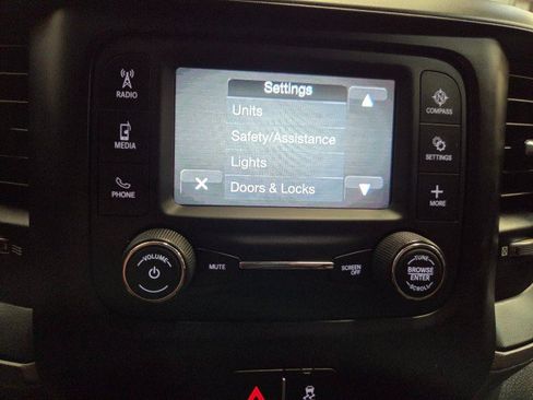 Used 2020 RAM 3500 Tradesman w/ Chrome Appearance Group AWD/4WD image 60