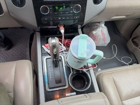 Used 2013 Ford Expedition EL Limited image 25