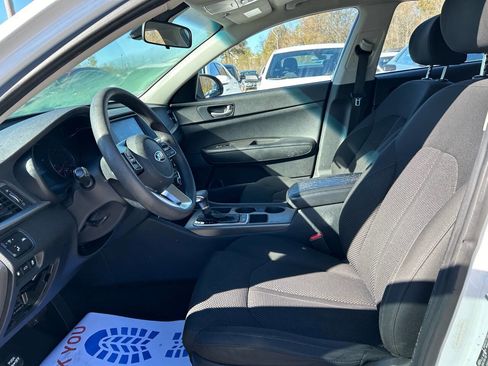 Used 2019 Kia Optima LX image 10