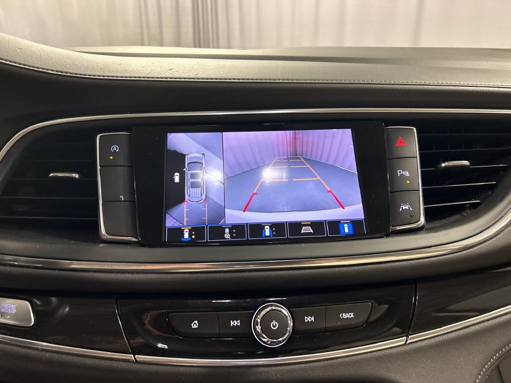 Used 2023 Buick Enclave Essence FWD image 16