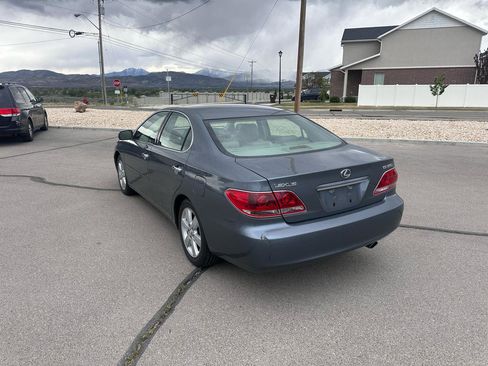 Used 2005 Lexus ES 330 FWD image 4