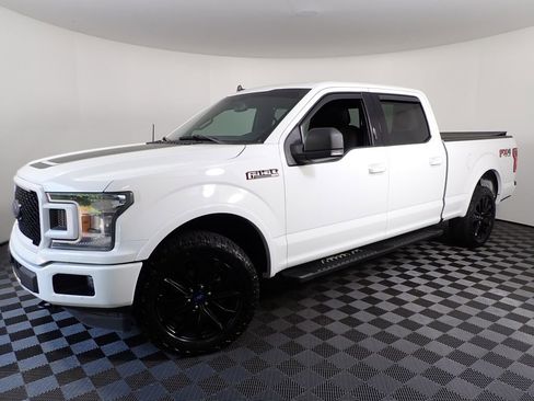 Used 2020 Ford F150 XLT w/ XLT Special Edition Package AWD/4WD image 11