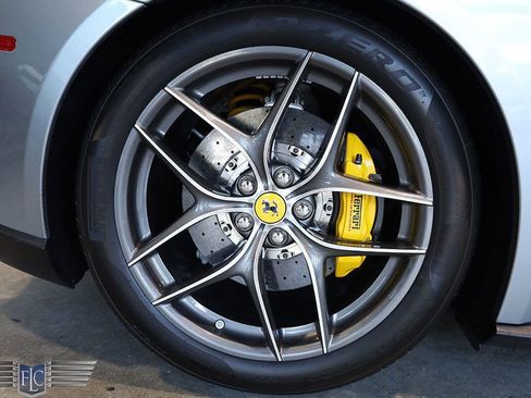 Used 2016 Ferrari F12 Berlinetta image 43