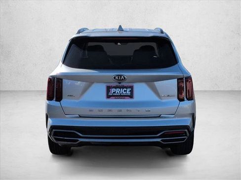 Used 2021 Kia Sorento EX image 7