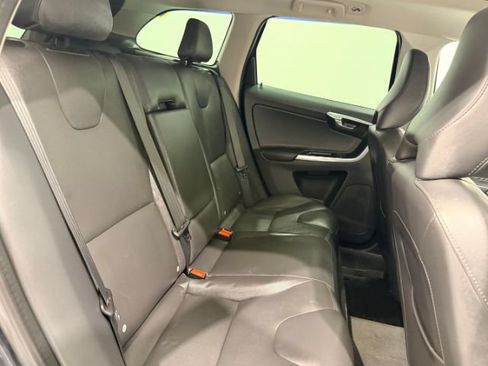 Used 2015 Volvo XC60 T6 Platinum FWD image 19