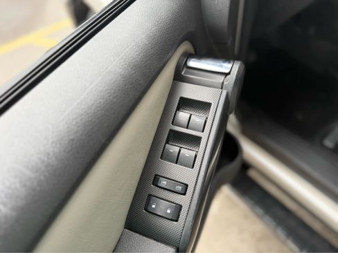 Used 2007 Ford Explorer Sport Trac Limited image 13