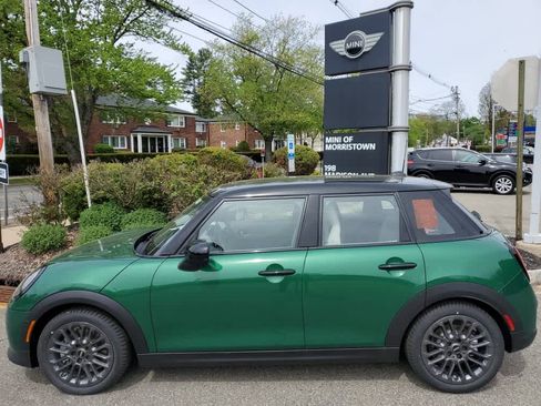 New 2026 MINI Cooper 4-Door Hardtop FWD image 2