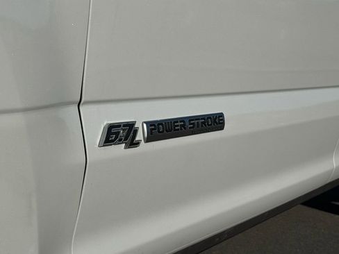 Used 2020 Ford F350 Platinum image 10