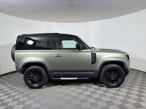 Used 2023 Land Rover Defender 90 S image 7