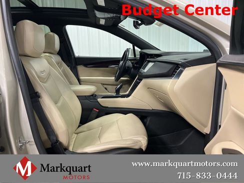 Used 2017 Cadillac XT5 Luxury w/ Driver Awareness Package image 8