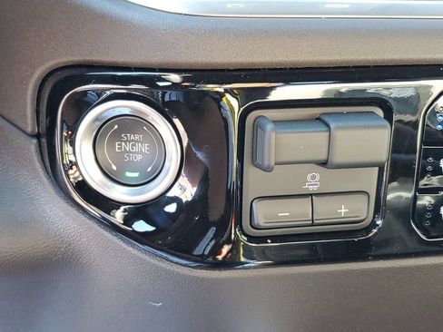 New 2026 GMC Sierra 1500 SLT w/ SLT Premium Package AWD/4WD image 33
