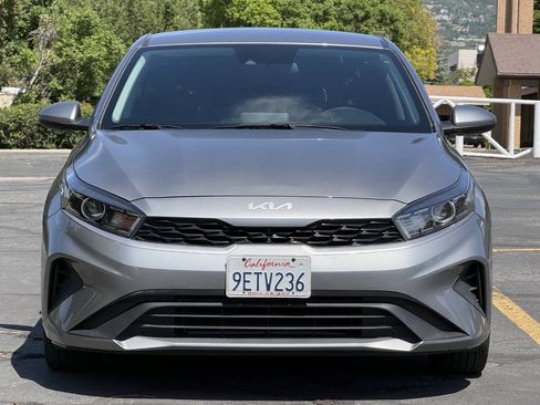 Used 2023 Kia Forte LXS FWD image 2