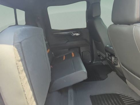 Used 2023 GMC Sierra 1500 AT4 w/ Technology Package AWD/4WD image 26