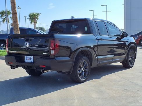 Used 2023 Honda Ridgeline Sport image 7