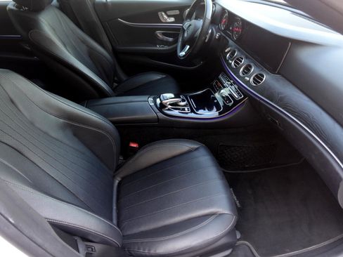 Used 2017 Mercedes-Benz E 300 4MATIC image 13