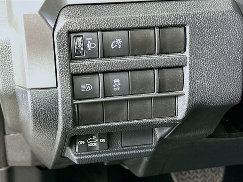 Used 2024 Toyota Tacoma TRD Off-Road AWD/4WD image 17