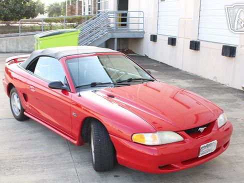 Used 1995 Ford Mustang GT RWD image 40