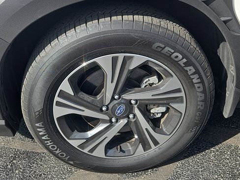 Certified 2025 Subaru Crosstrek 2.0i Premium image 4