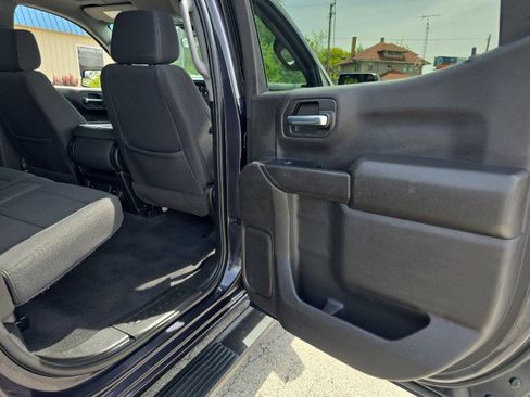 Used 2023 Chevrolet Silverado 1500 Custom RWD image 31