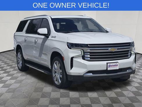 Used 2023 Chevrolet Suburban High Country AWD/4WD image 3