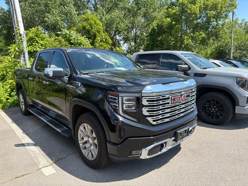 Used 2022 GMC Sierra 1500 Denali AWD/4WD image 9