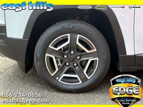 New 2026 Jeep Cherokee Laredo AWD/4WD image 3