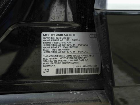 Used 2023 Audi Q4 e-tron Premium Plus AWD/4WD image 38