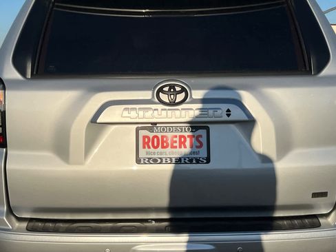 Used 2020 Toyota 4Runner Limited image 16