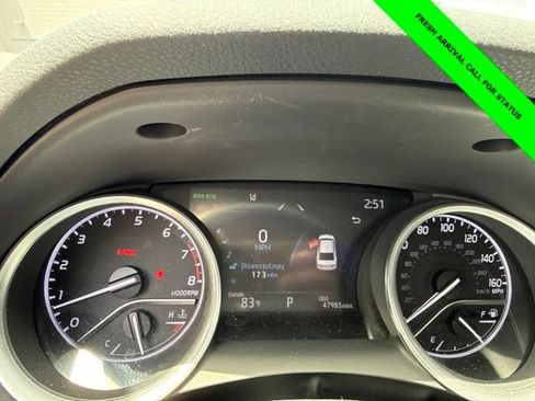Used 2022 Toyota Camry XLE FWD image 30